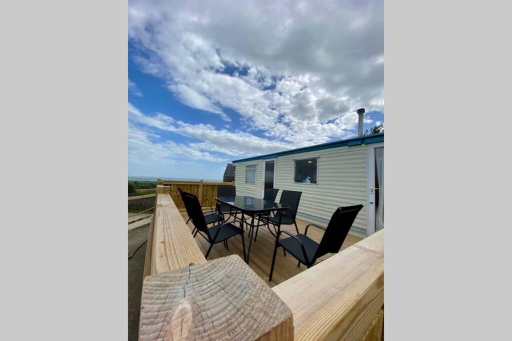 Villa Snowdon Bay - North Wales - Stunning Llyn Peninsula Mountain & Ocean Views - Wilde Retreats Pwllheli Esterno foto