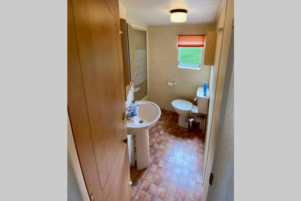 Villa Snowdon Bay - North Wales - Stunning Llyn Peninsula Mountain & Ocean Views - Wilde Retreats Pwllheli Esterno foto