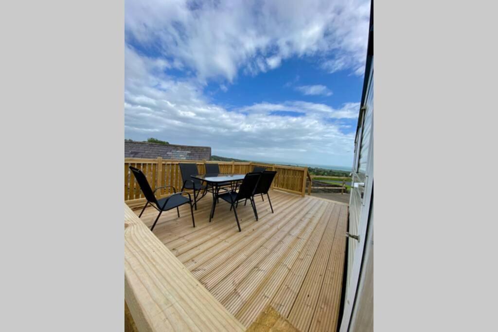 Villa Snowdon Bay - North Wales - Stunning Llyn Peninsula Mountain & Ocean Views - Wilde Retreats Pwllheli Esterno foto
